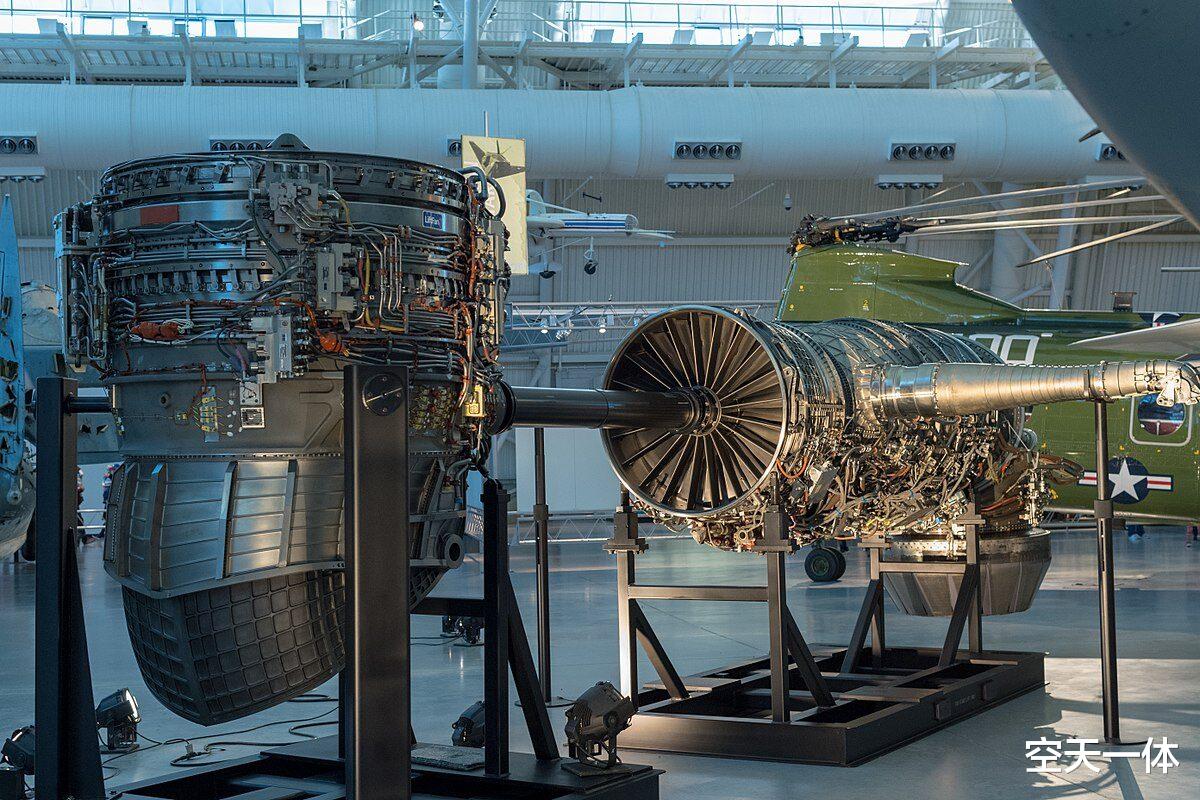 F-35|专业回收航母、舰载机、核潜艇，坠海F35B怎么回收才显得更专业？