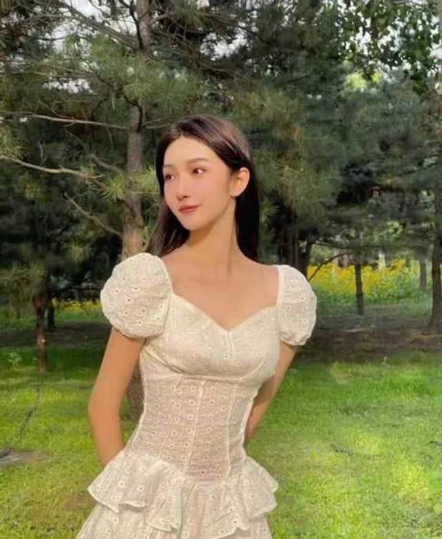 都美竹|都美竹消失2天后出现！疑回应私生活混乱，头像背景全黑令人担忧