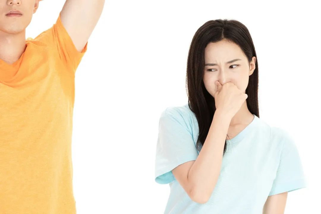 汉方医典通|你知道吗,令人厌烦的狐臭竟然还会遗传!