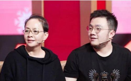 巴图|巴图把女友王博谷带回家时，遭到宋丹丹反对，女友主动出击获认可