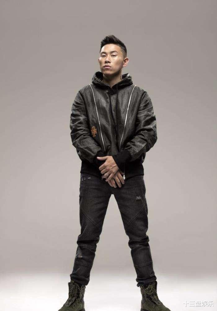 欧阳靖|欧阳靖曾经力压黑人说唱歌手的秘密,竟然是周星驰