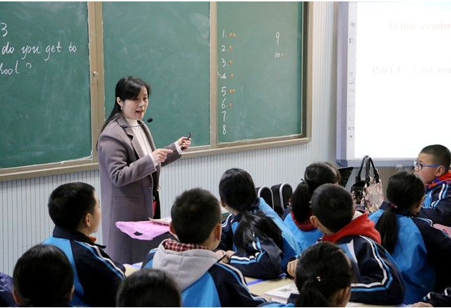 招聘|“铁饭碗”工作难找，这些岗位稳定又体面，入职门槛也没那么高