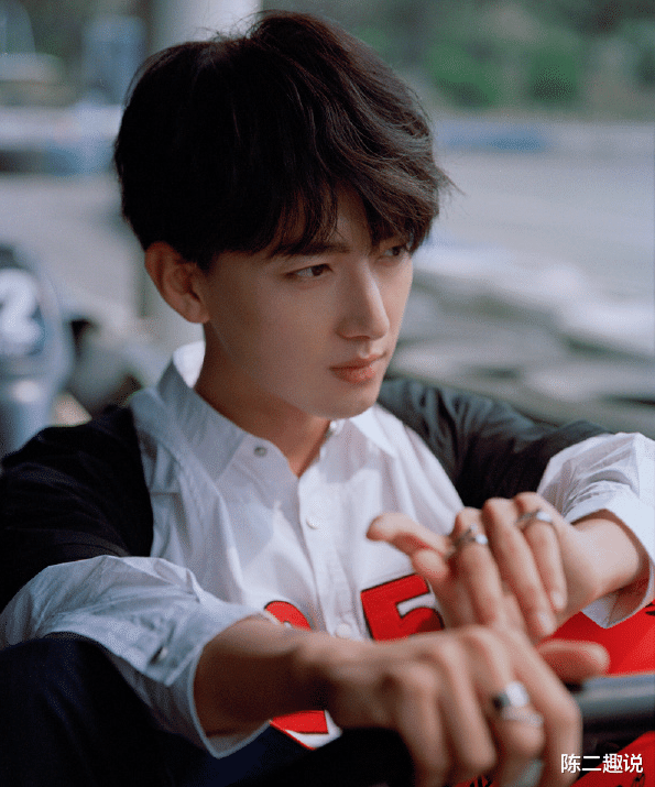 放羊的星星|《放羊的星星》翻拍剧放出预告，主角对比还是原版更好？