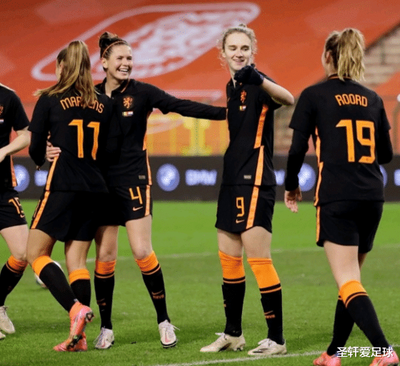 中国女足|7-0！世界亚军大爆发，6分钟连入3球，中国女足小组出线形势不利