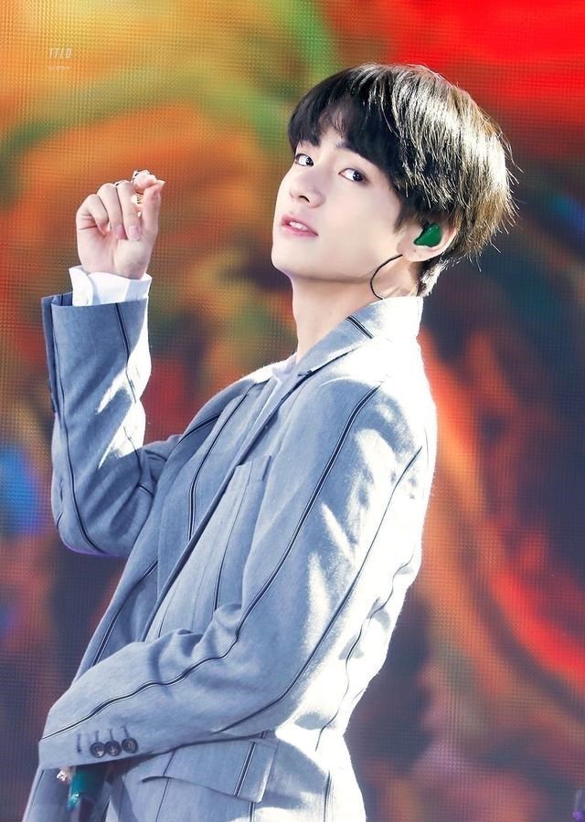 防弹少年团|BTS公布了侵犯版权和肖像权的立场，到场观众，不能随便拍摄传播