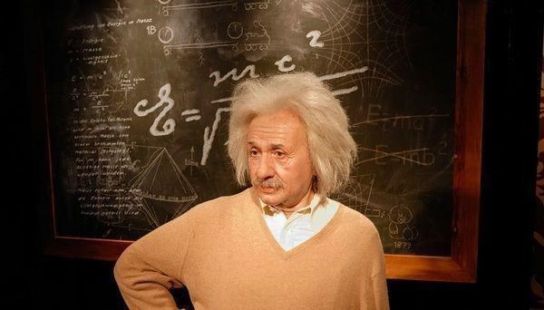 外星人 爱因斯坦曾预言：人类将逐渐走向毁灭？事情或许不会那么糟糕