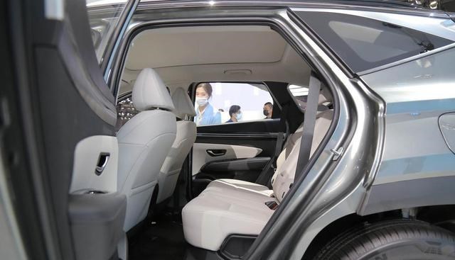 月月读唐诗|解读第五代途胜L：明明可以靠颜值吃饭，却偏偏要靠才华