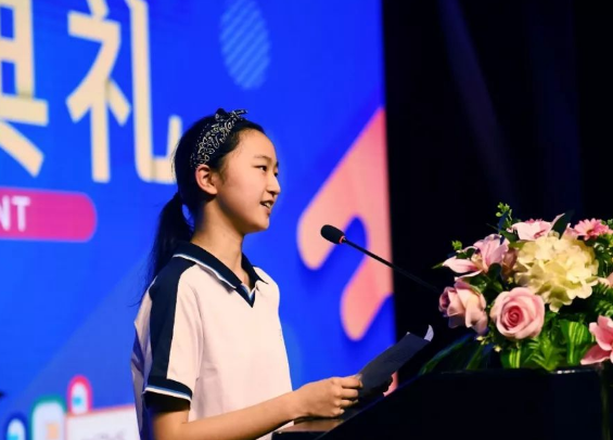 安妈育儿日|浙江考生高考719分，却婉拒清华大学坚持初心，网友：有颜又有才