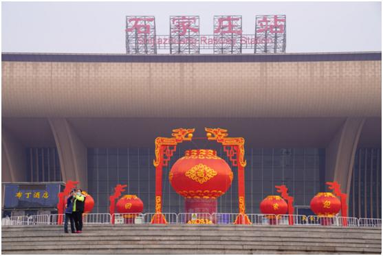 长城网 新春走基层丨春节坚守 护航旅客归家路