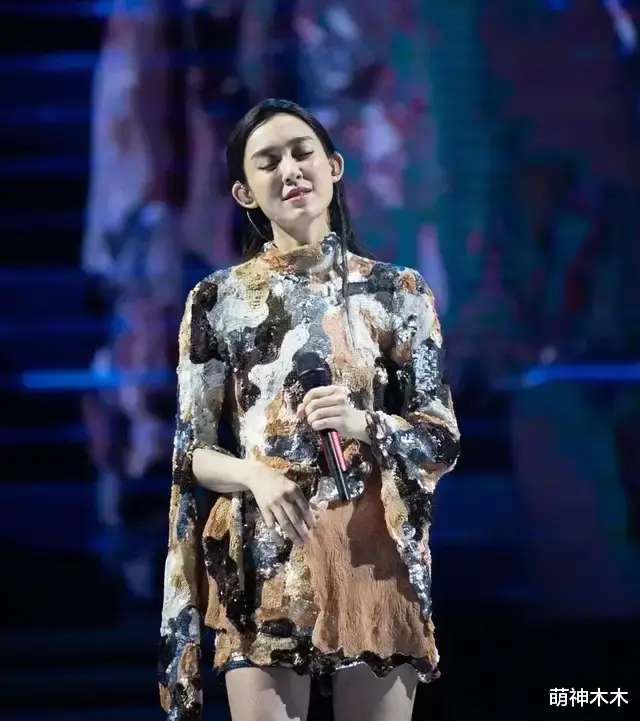 莫灵泽|业内谈某女歌手耍大牌,台上亲和台下漫天要价,评论区直指范玮琪