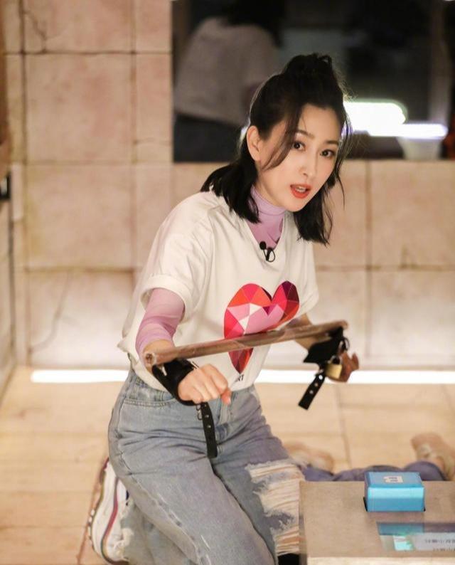 金晨|八卦：杨超越，张碧晨，黄龄，冯绍峰，沈月，杨幂，刘浩存，马苏