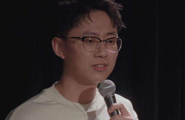 脱口秀大会|《心动4》原来男四才是来出道的，已报名参加《脱口秀大会》