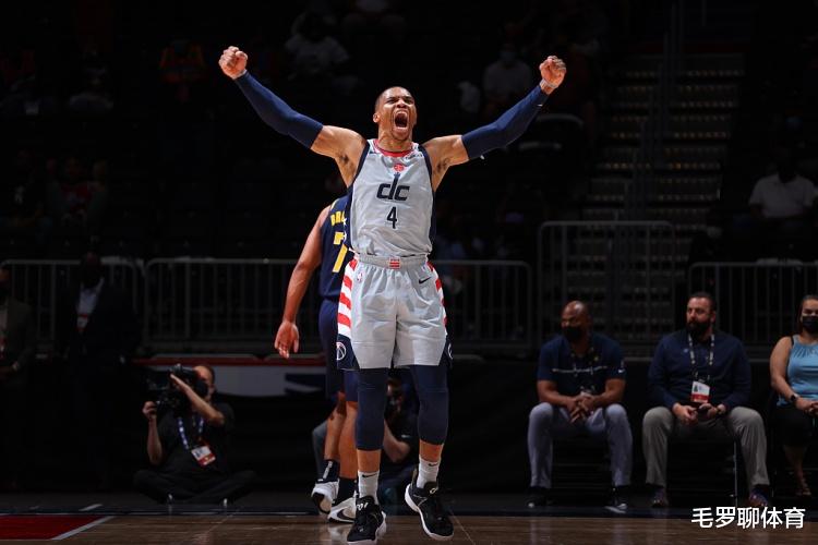 威斯布鲁克|大逆袭!威少创24年奇迹,把倒数第一带回季后赛,重现35年前一幕