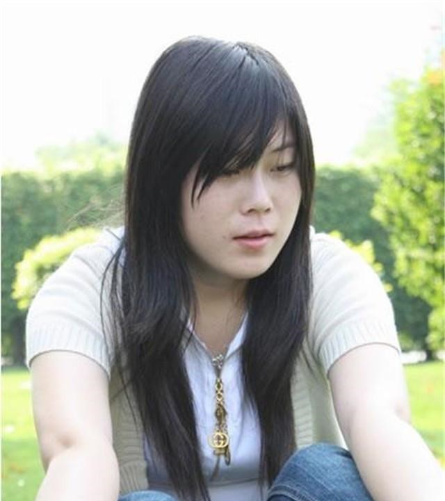 西单女孩|西单女孩任月丽，曾因贫苦想轻生，后逆袭登上春晚的她怎样了？