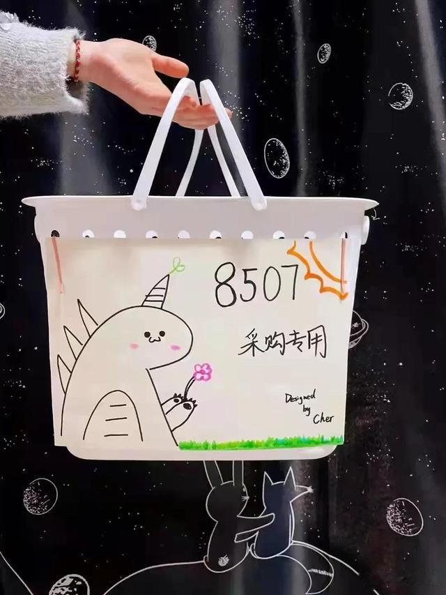 上海市|高校禁止堂食，学生的“饭桶”亮了！网友直呼：可可爱爱