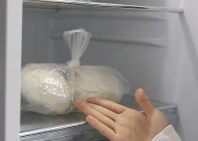 众益康|冷冻馒头不能吃？存储超过3天是否会滋生黄曲霉素？医生给出答案