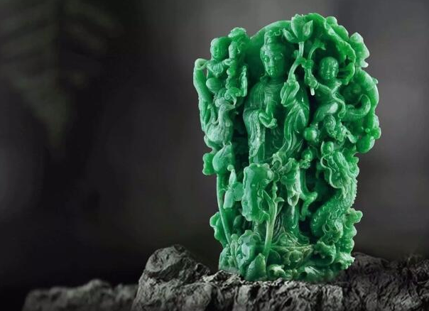 翡翠|翡翠价格排行榜：以“亿”成交不算什么，都是小目标！