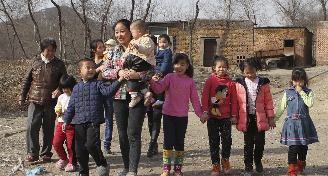 琪琪说笑 “人间恶魔”李利娟，假意收养118名孤儿，却用孩子生命当筹码