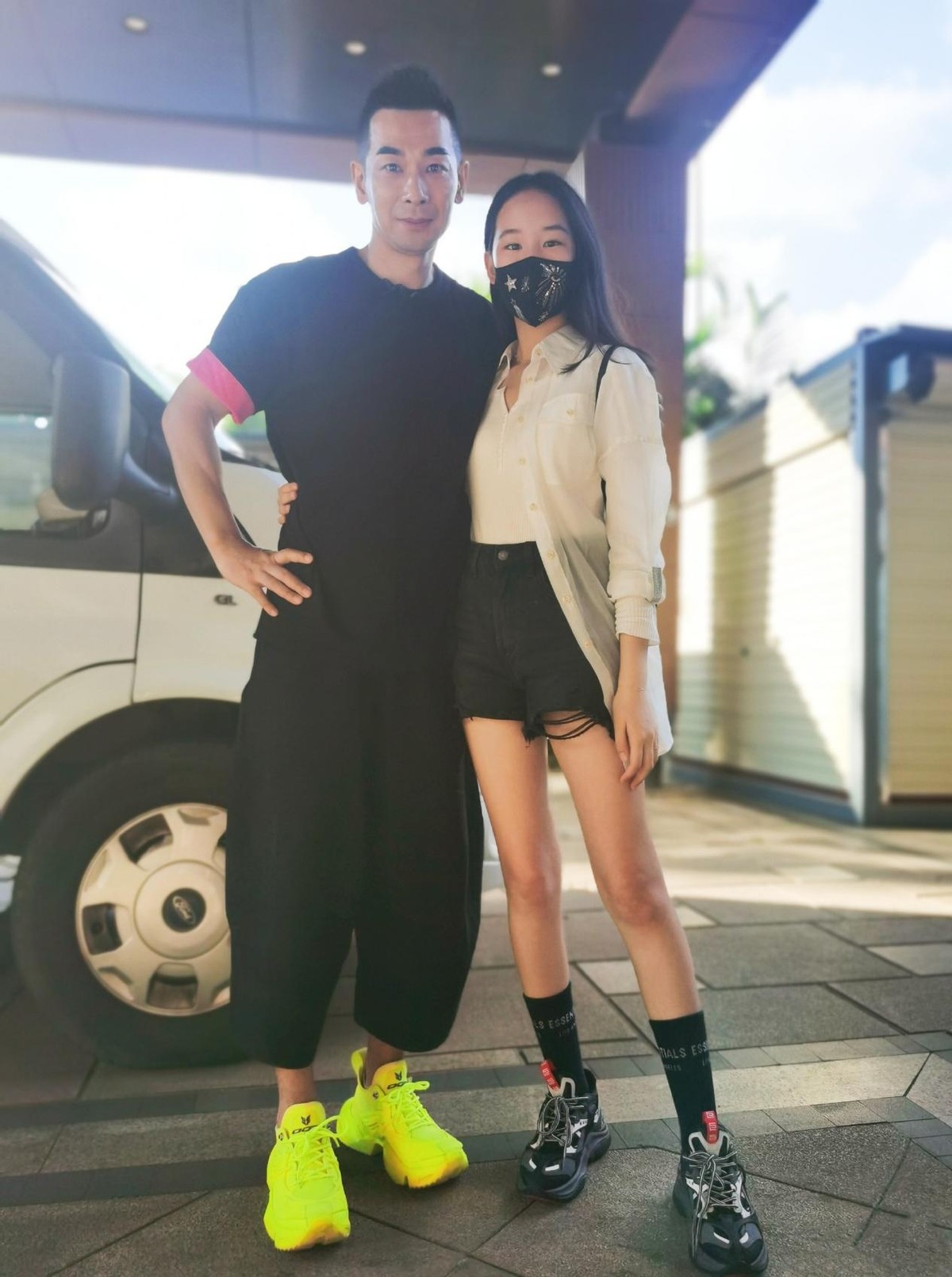 金喜善|赵文卓大女儿太长脸了，才14岁出落得亭亭玉立，衣品也拿捏住了