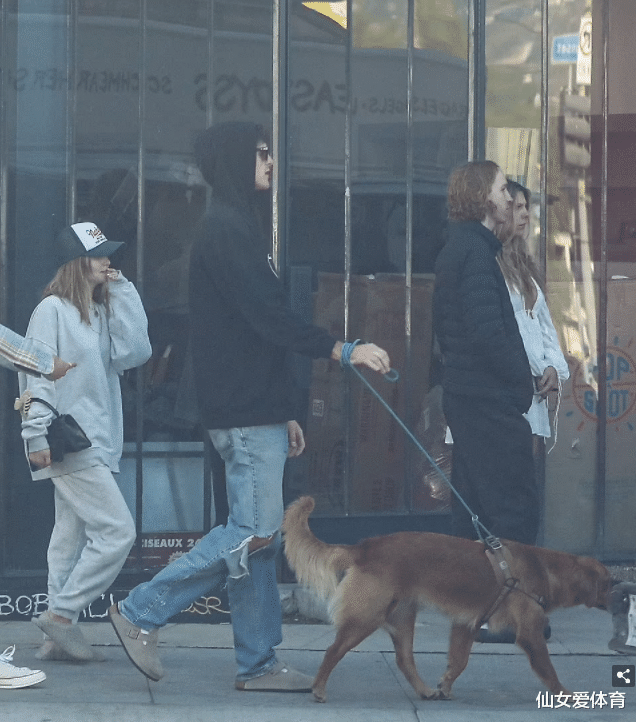 好莱坞|分手超模、秒恋星二代网红？好莱坞97年鲜肉遭群嘲：靠女人上位