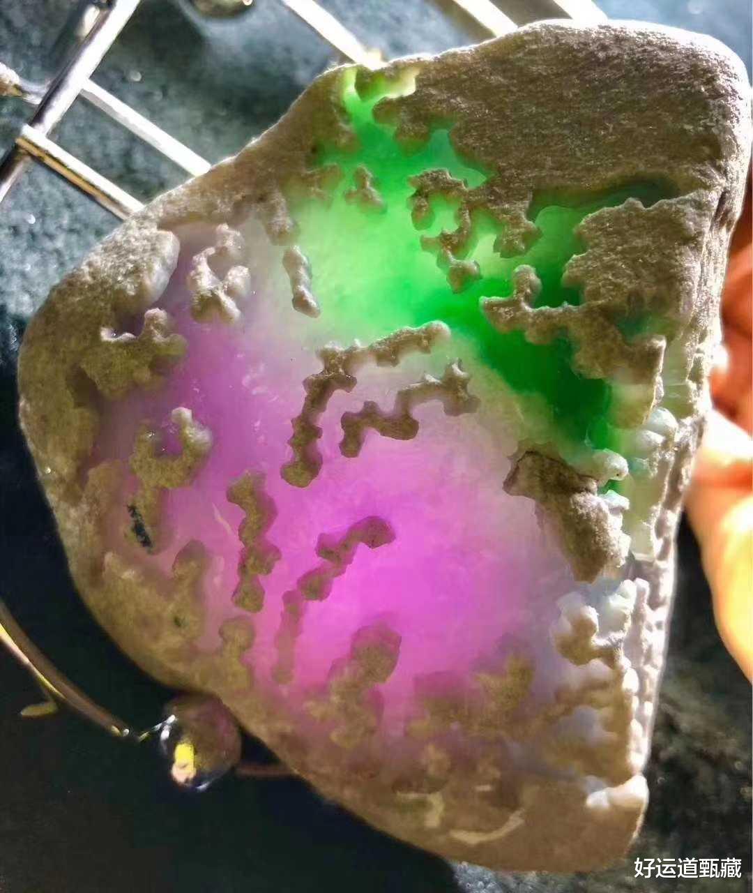 翡翠|石之美者，坚刚而有润者也，翡翠和玉有什么不同