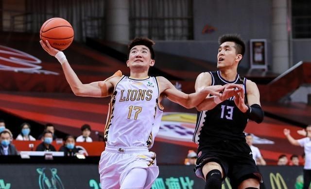 清浅微笑的我|坏消息！郭艾伦、孙铭徽伤势不容乐观，姚明能否网开一面？