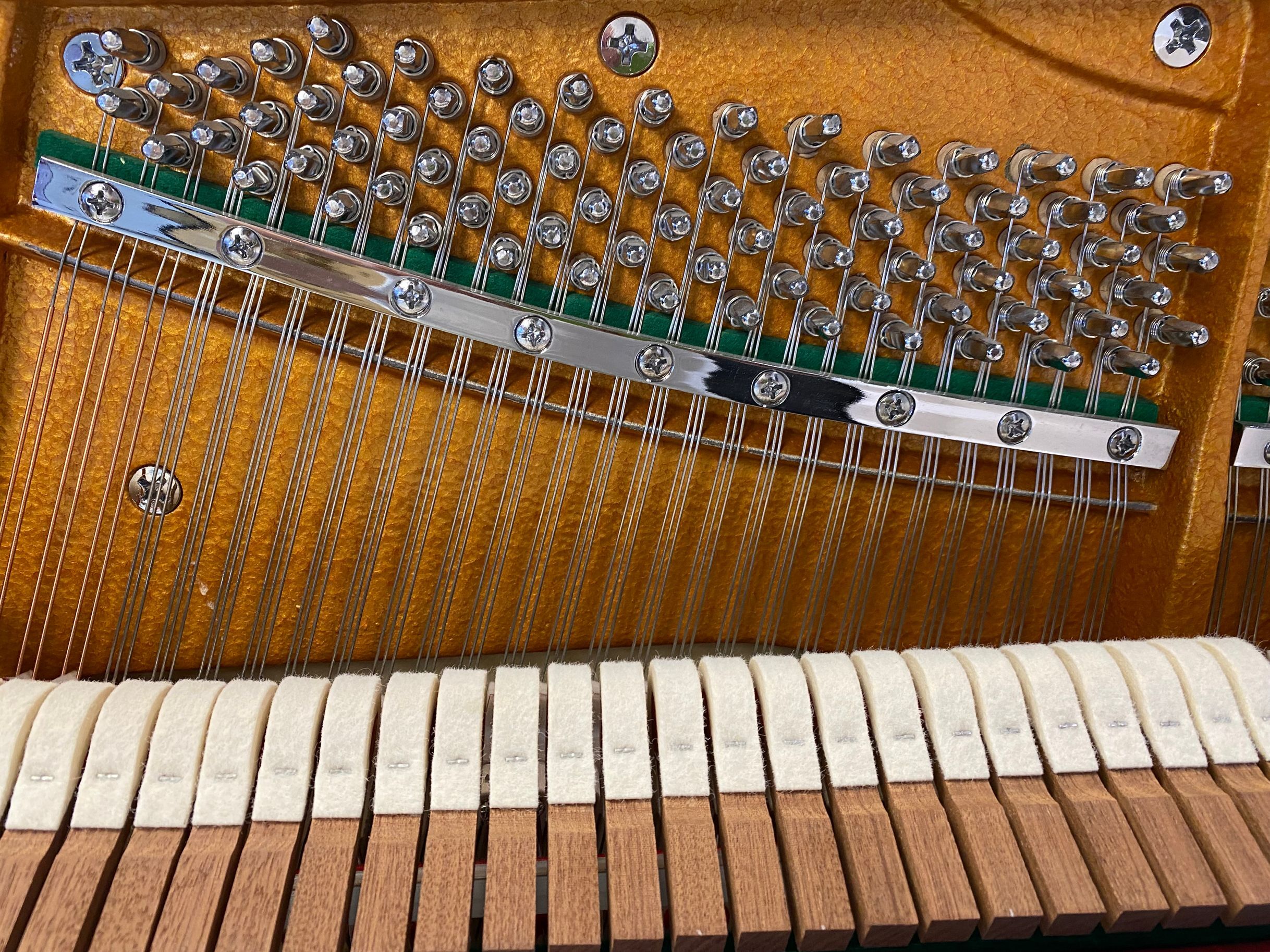 钢琴多久调音最合适?