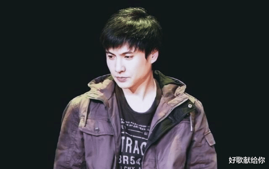 明星|这十位国民男明星，出道时个个貌比潘安，中年油腻后“面目全非”