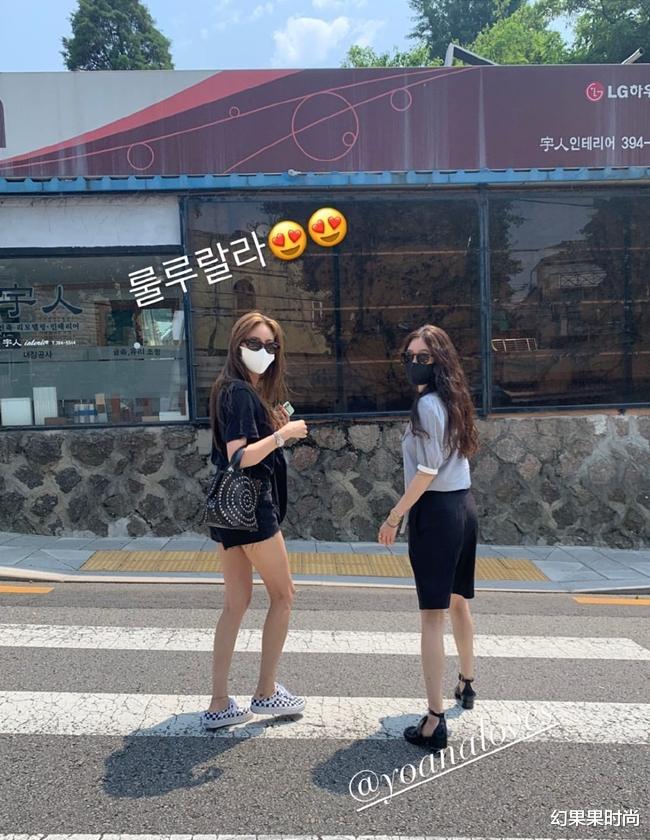 曹云金|孔晓振、郑丽媛、孙淡妃「闺蜜聚会」私照曝光！女神们随便穿都美