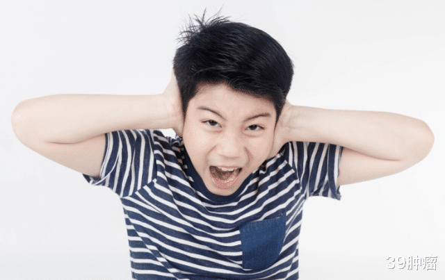 39肿瘤|男孩每周被母亲“541”,查出结节,医生:这么小的孩子怎能承受住!