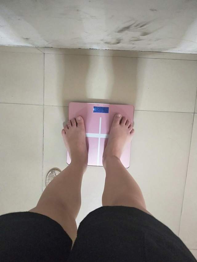 按摩|年轻女孩为减肥,一天服用“神药”48颗!教训太深刻......