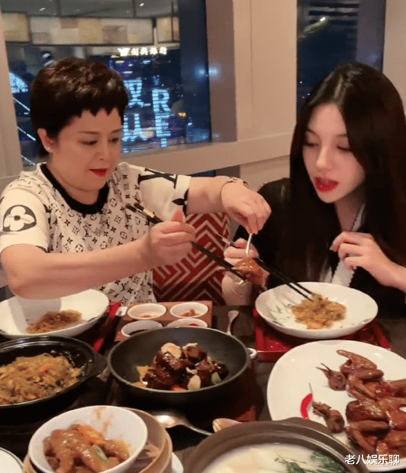 朱之文|韩安冉首次登门，婆婆做了一桌好菜，网友：隔壁只给孕妇吃外卖