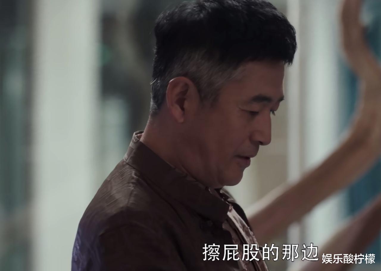 扫黑风暴|没憋住，1天1集的《扫黑风暴》，教科书式广告之后，又玩超前点播