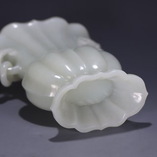 |回流 和田玉花觚、用作插花