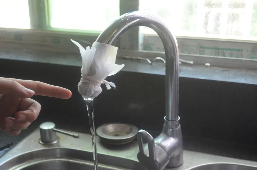 在厨房里放一只口罩,用途花钱也难买,我也刚知道,看完涨知识了