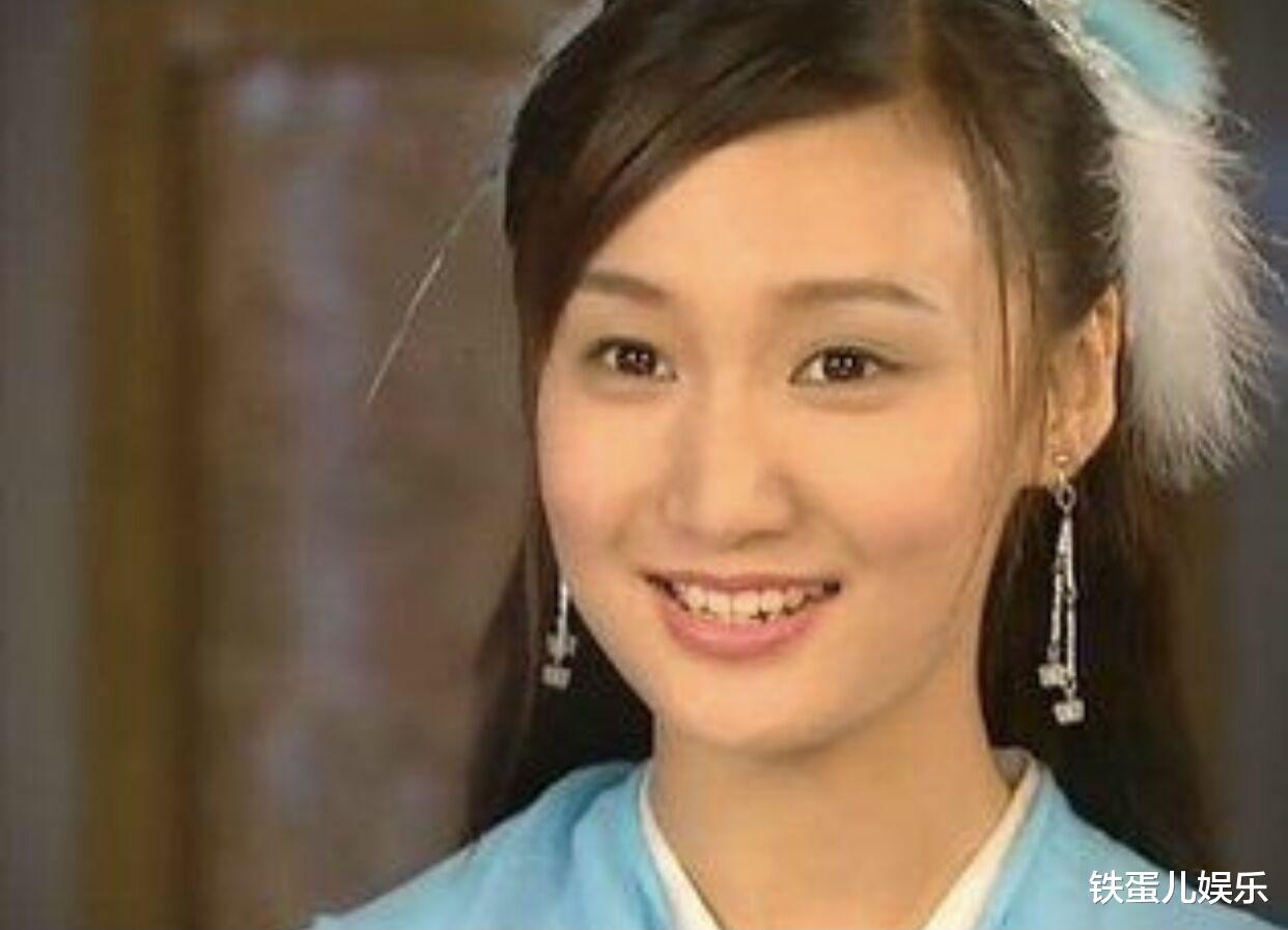 明星|那些刚出道时很美，但很快长残了的女明星们