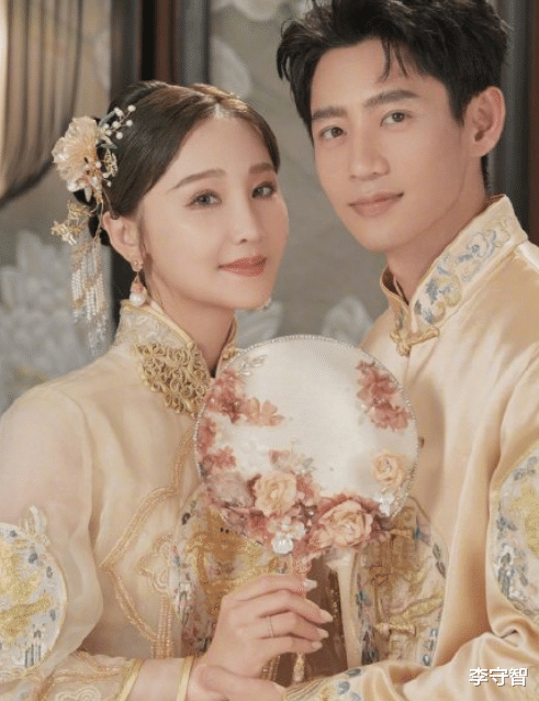 |快男扎堆去海南，张杰华晨宇开唱魏晨办婚礼刷存在，事业差距明显