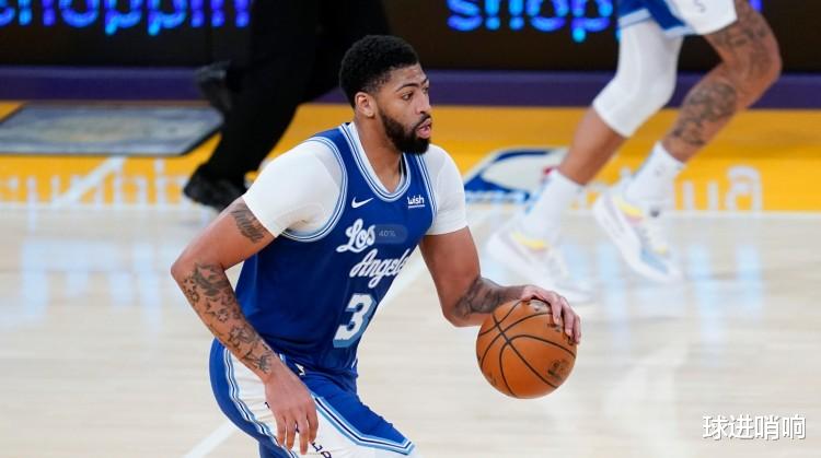 湖人队|排第几都有信心！湖人掉到第七，沃格尔仍放豪言，苏群说出大实话