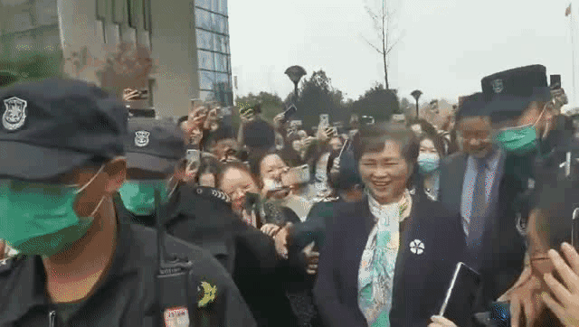 殷世航|终于，张一山输了，钟南山赢了