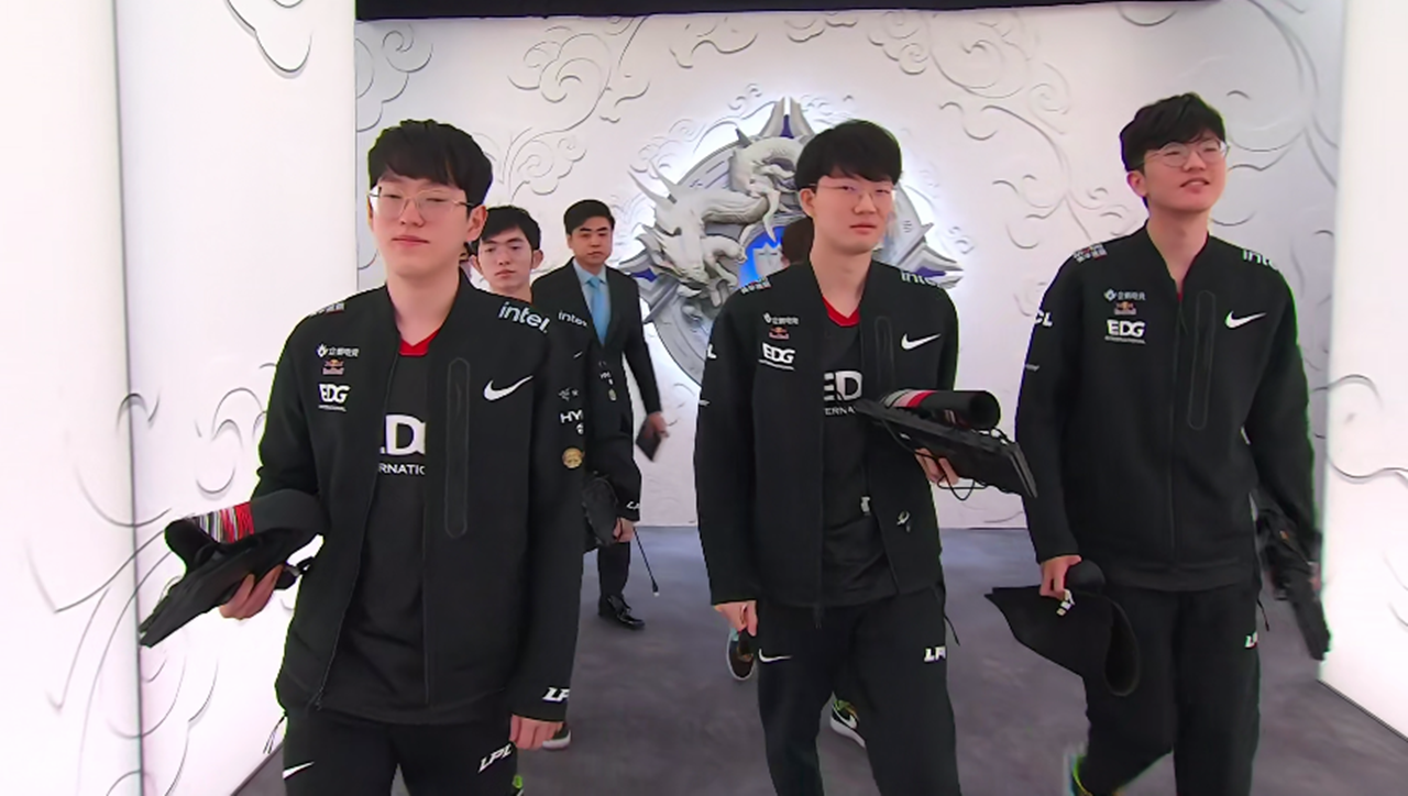 fpx战队|继FPX击败C9和RGE后，Doinb再次“自信点评”引热议：Khan亮FPX图标太狠了！