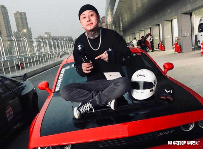 上官带刀|平台“秋后算账”，网红老方丈惨遭封禁，发视频宣布退出娱乐版块