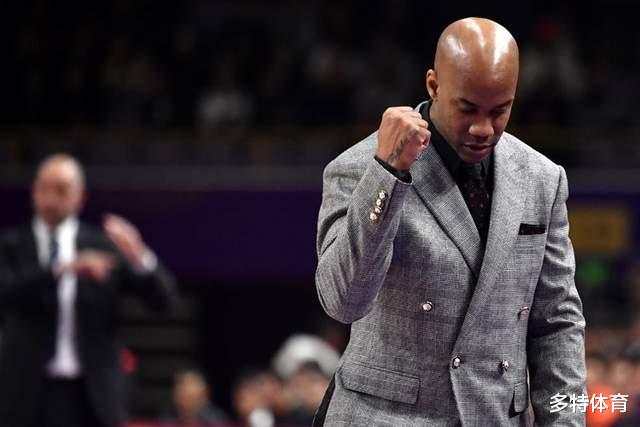 广东男篮|一夜3消息！广东宏远官方喜讯，马布里首笔交易，辽篮猛追周琦