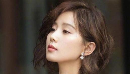 刘诗诗|刘诗诗说上学时无人敢追,昔日毕业照流出,网友:是我我也不敢追