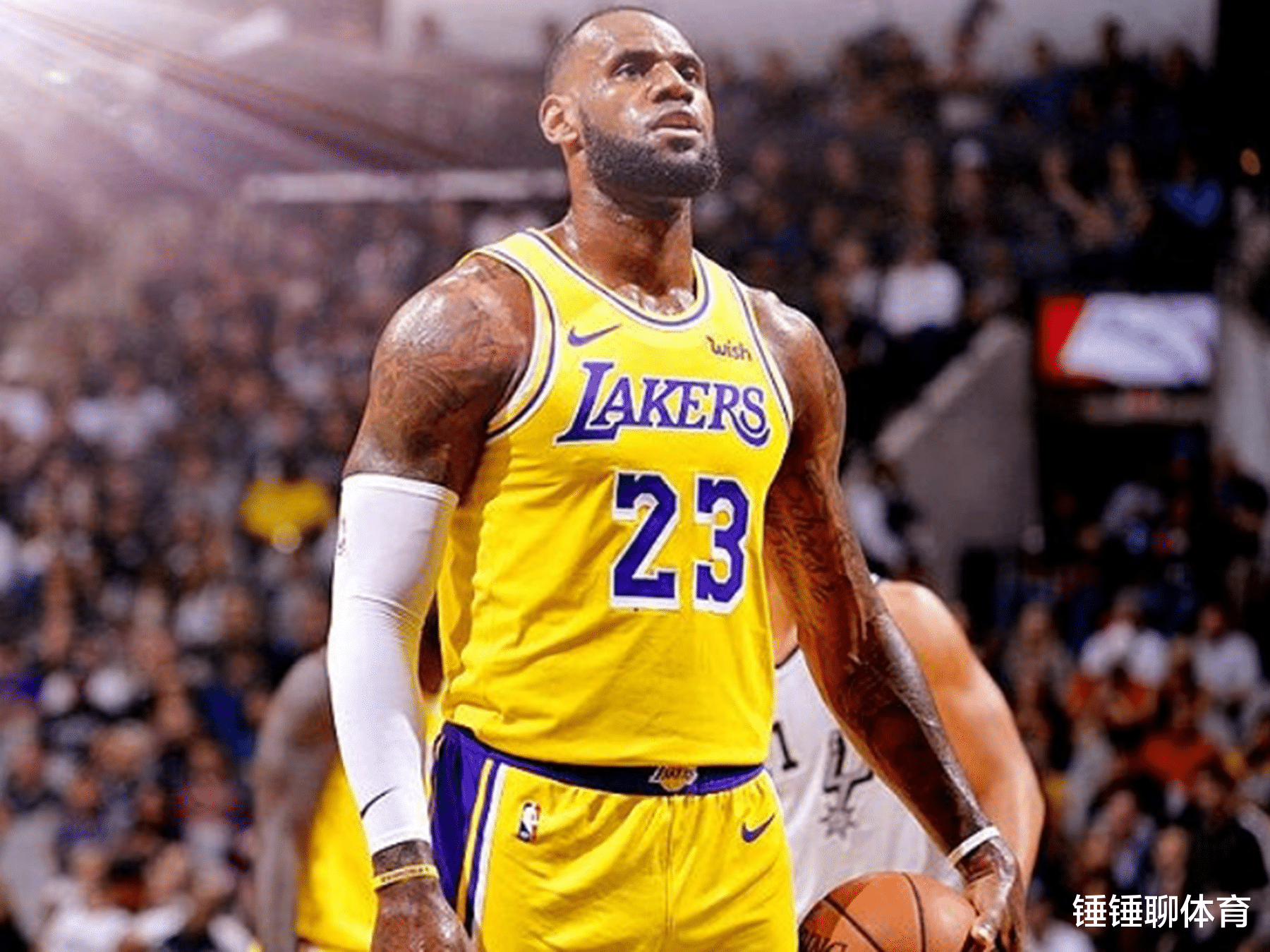 湖人队|珍妮·巴斯：未来湖人将依旧围绕詹姆斯建队！浓眉：那我走？