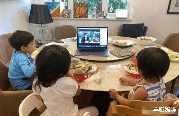 羊驼妈妈|霍启刚正面回应4胎传闻,网友直呼羡慕郭晶晶,夫妻俩育儿观太赞
