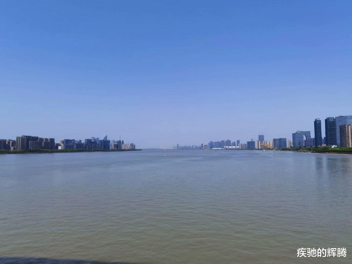 疾驰的辉腾 浙江：男子一厢情愿地将初中同学当成好兄弟，后面发生的事却真的是打脸