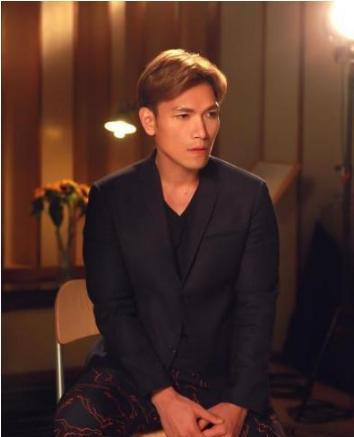 凉凉|他开演唱会迟到2个小时,忘词还不忘耍大牌,如今彻底凉凉!