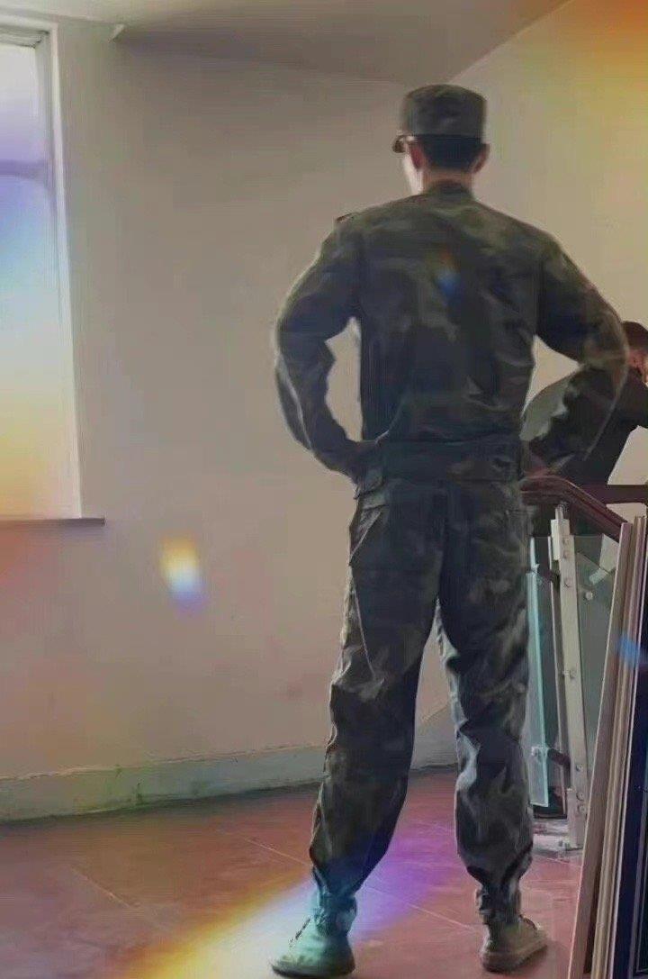 肖战|肖战新剧将播？工作室“迷惑行为”被黑子吐槽，评论区留言难入目