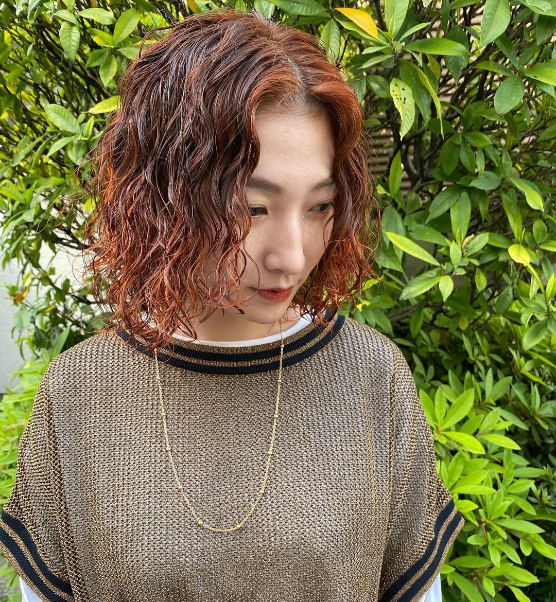 魔力 春节女发我看好这3种烫发,时尚不张扬,美得像换脸