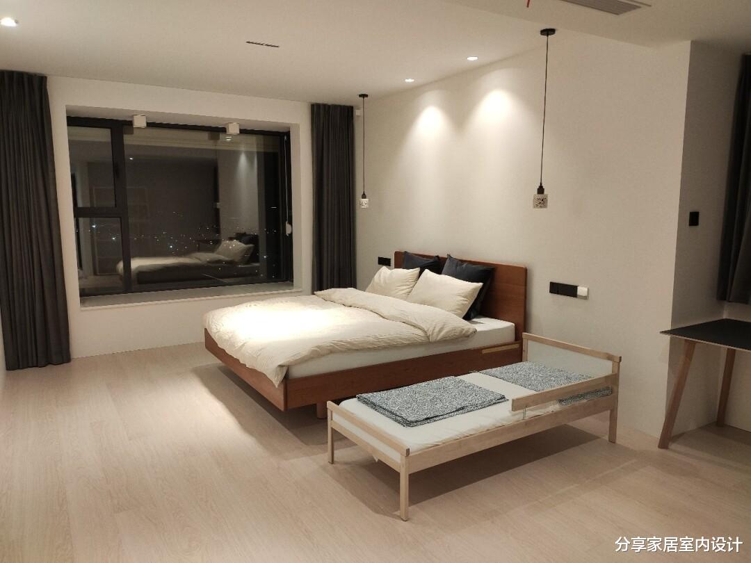 分享家居室内设计|越来越流行不做电视墙，墙面刷白，学他家装修，效果太惊艳了
